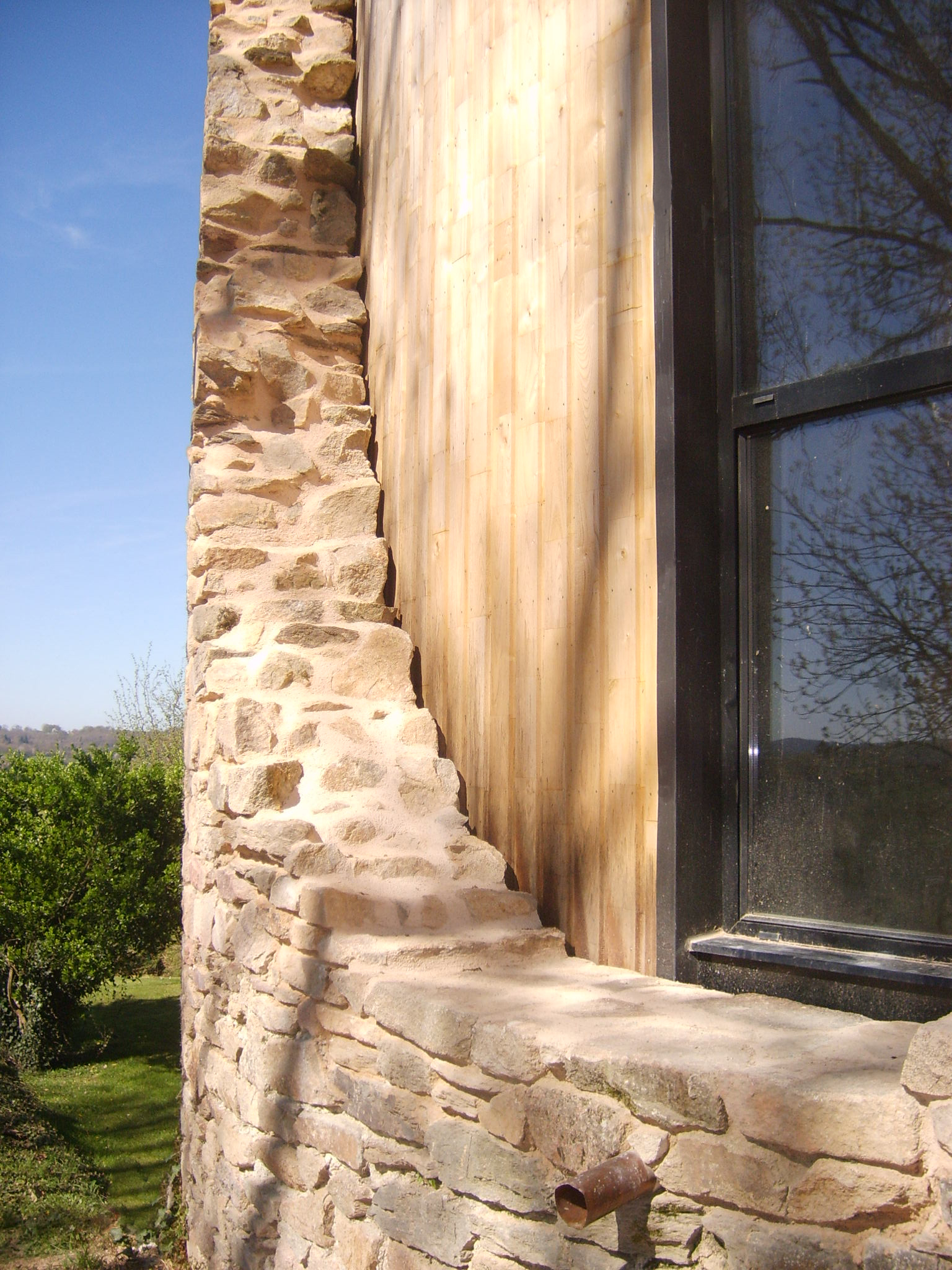  1e prix de la catégorie « Réhabilitation, rénovations » :RENOVATION DU «VIEUX CHÂTEAU» à Vicq-Sur-Breuilh (87) 