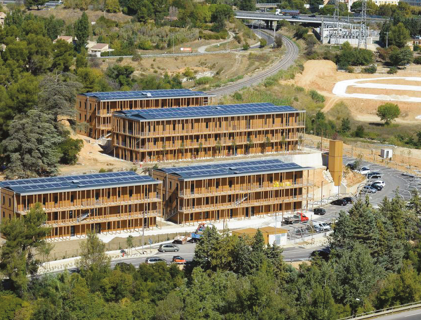 Le bois lamellé-croisé (CLT) pour la construction en bois